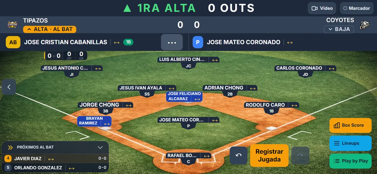 La app de anotación en un teléfono en horizontal: el campo completo y el selector de jugadas